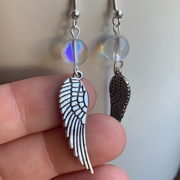 ✨NWT✨ Angel Aura Quarts & Angel Wing Dangle Earrings ✨ ✨Hand Crafted… - Picture 1 of 6